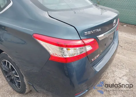 2015 Nissan Sentra Sv z USA, uszkodzony, nr VIN 3N1AB7AP9FY215946